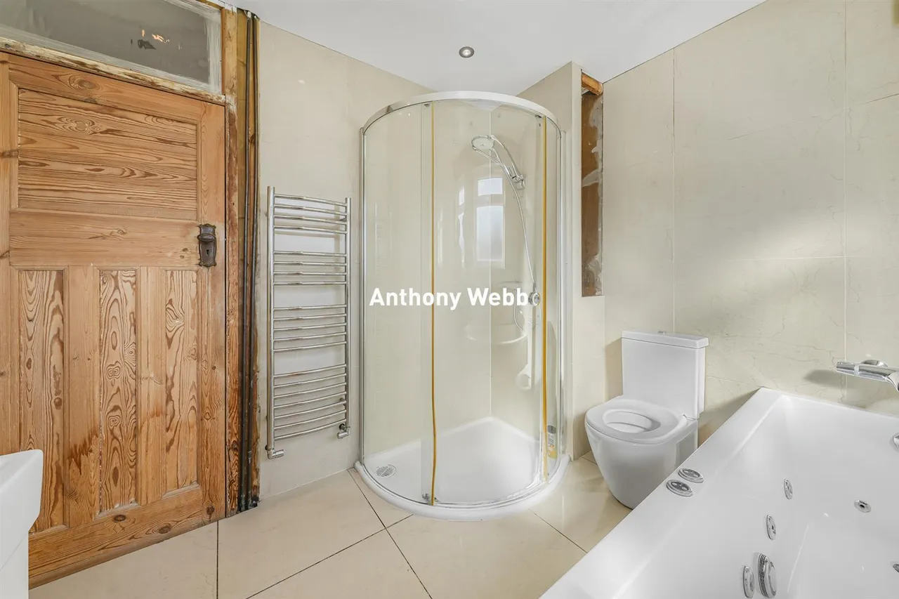 Winchmore Hill Road, Winchmore Hill, N21, photo 19