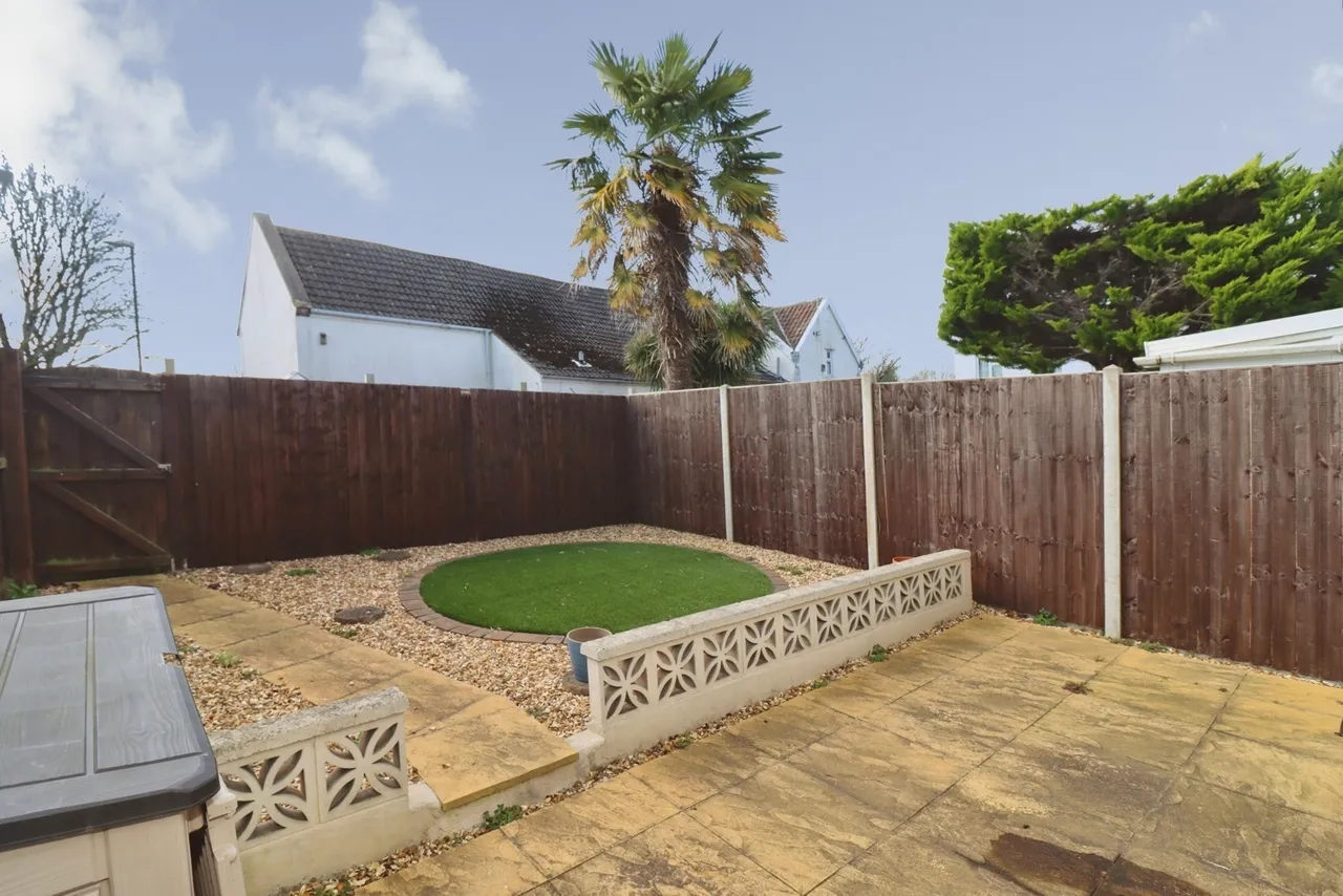 Lapwing Gardens, Stapleton, Bristol, BS16, photo 13