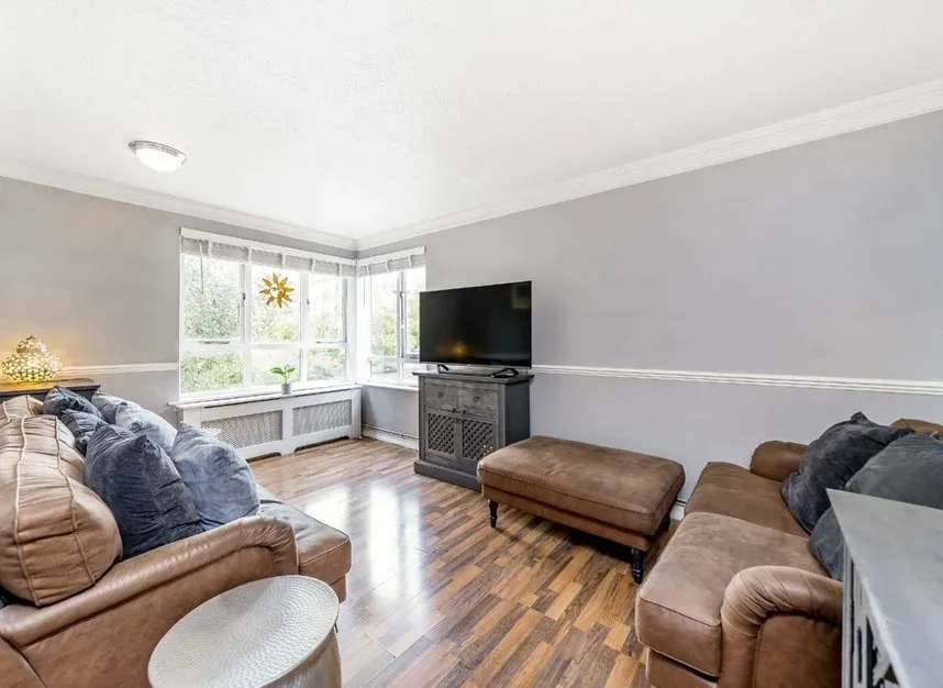 Timber Pond Road, London, SE16, photo 2