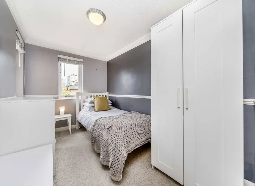 Timber Pond Road, London, SE16, photo 5