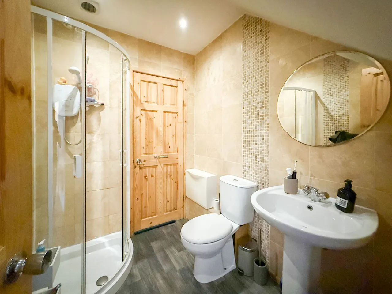 Deyne Road, Netherton, photo 16