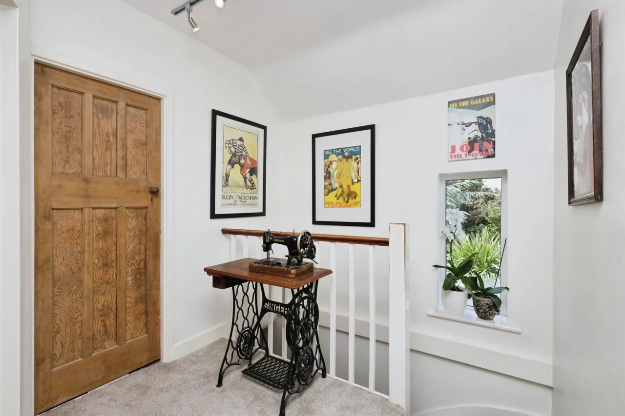 London Road, HAILSHAM, photo 9