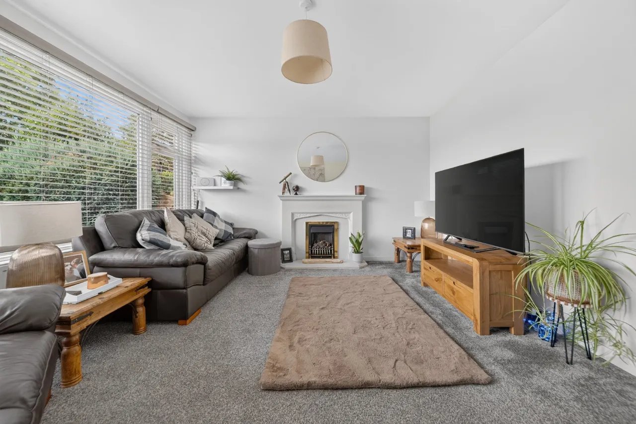 Church Mount, Horsforth, LS18, photo 8