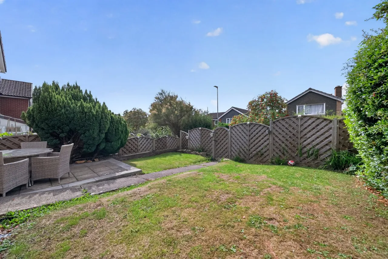 Church Mount, Horsforth, LS18, photo 20