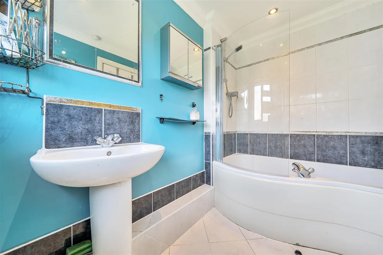Hewett Road, Titchfield, photo 14