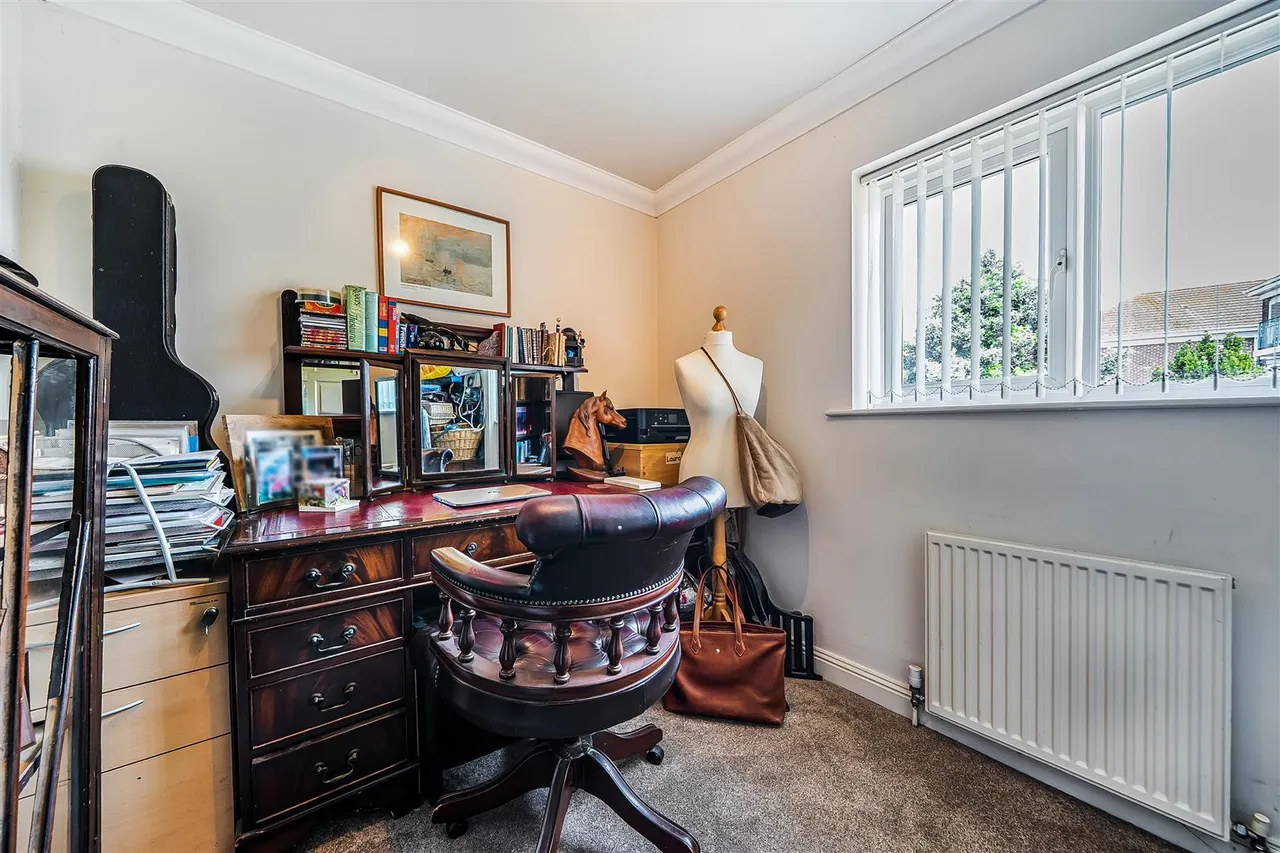 Hewett Road, Titchfield, photo 16