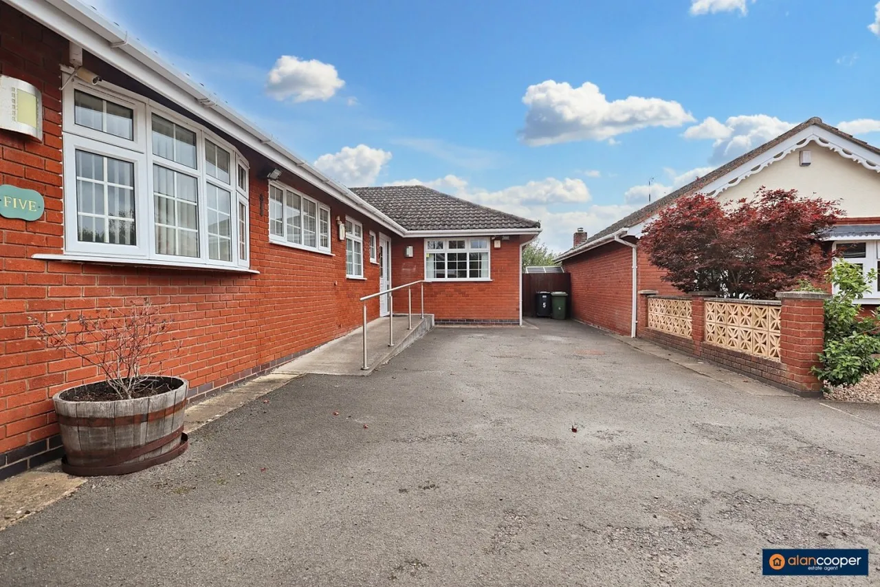 Farndon Close, Bulkington, CV12, photo 24