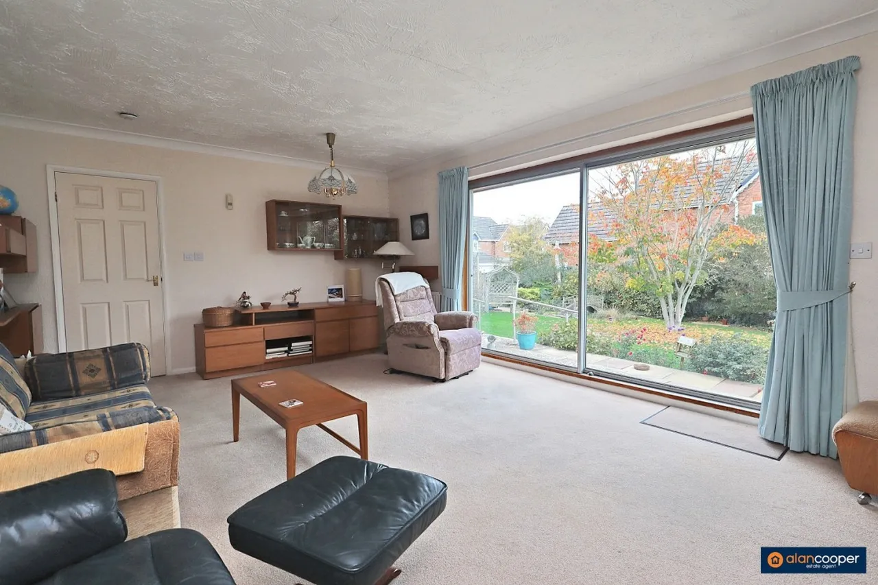 Farndon Close, Bulkington, CV12, photo 5