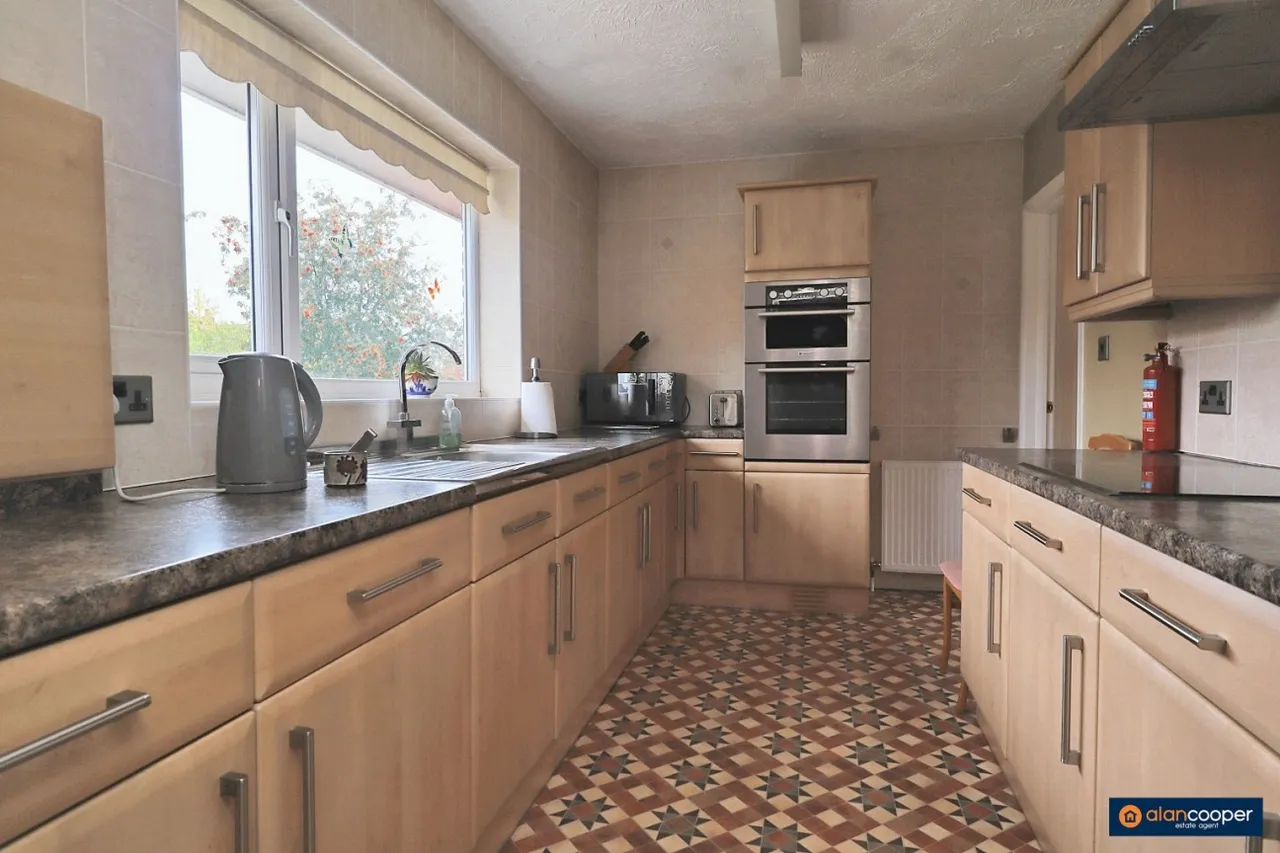 Farndon Close, Bulkington, CV12, photo 7