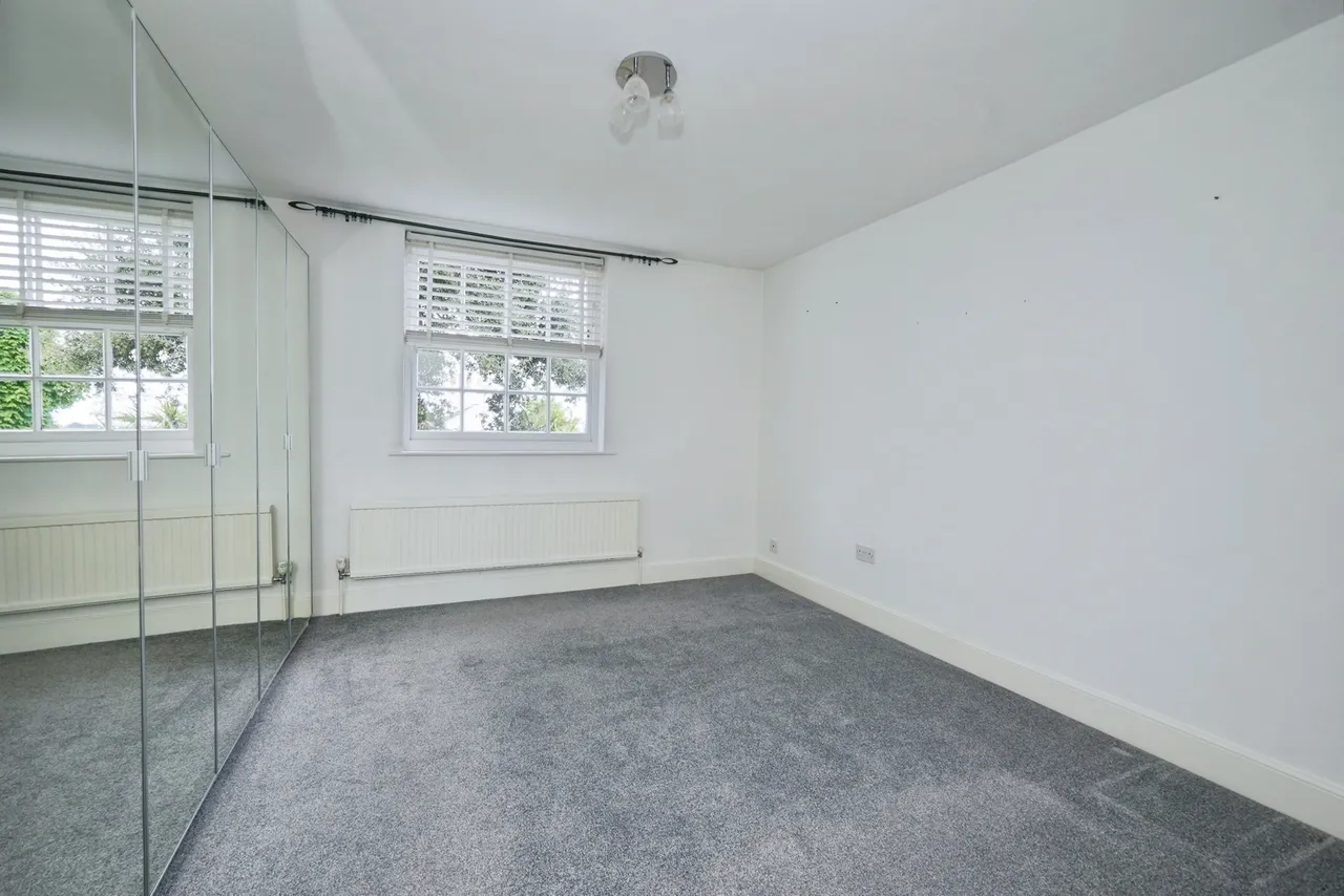 High Street, St. Margarets-at-Cliffe, CT15, photo 12
