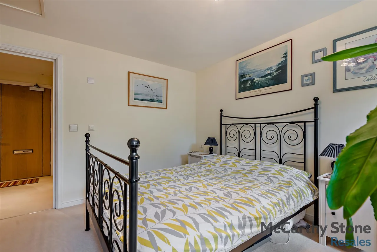 Cainscross Road, Stroud, GL5, photo 11