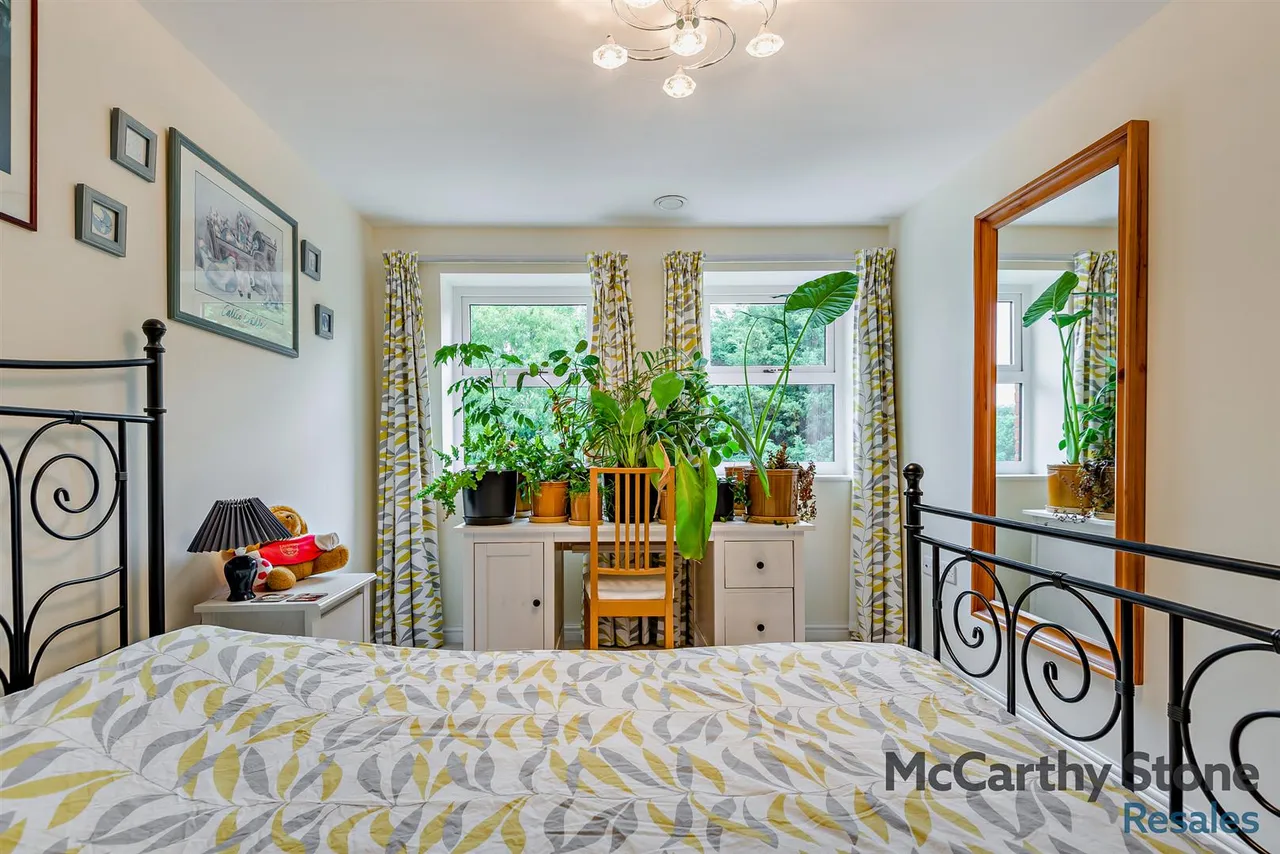 Cainscross Road, Stroud, GL5, photo 13