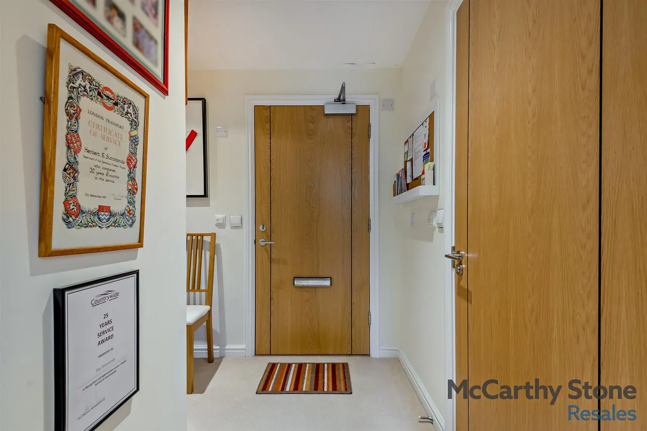 Cainscross Road, Stroud, GL5, photo 16