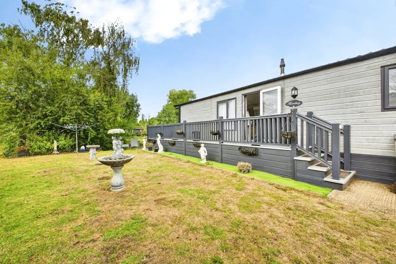 2 bed property for sale — Moorhen Island, Billing Aquadrome, NORTHAMPTON, Northamptonshire, NN3
