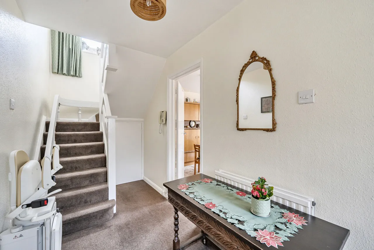 Heathfield Close, Binfield Heath, RG9, photo 15