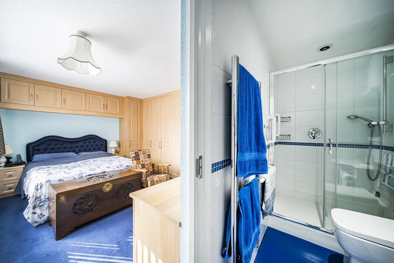 Heathfield Close, Binfield Heath, RG9, photo 8