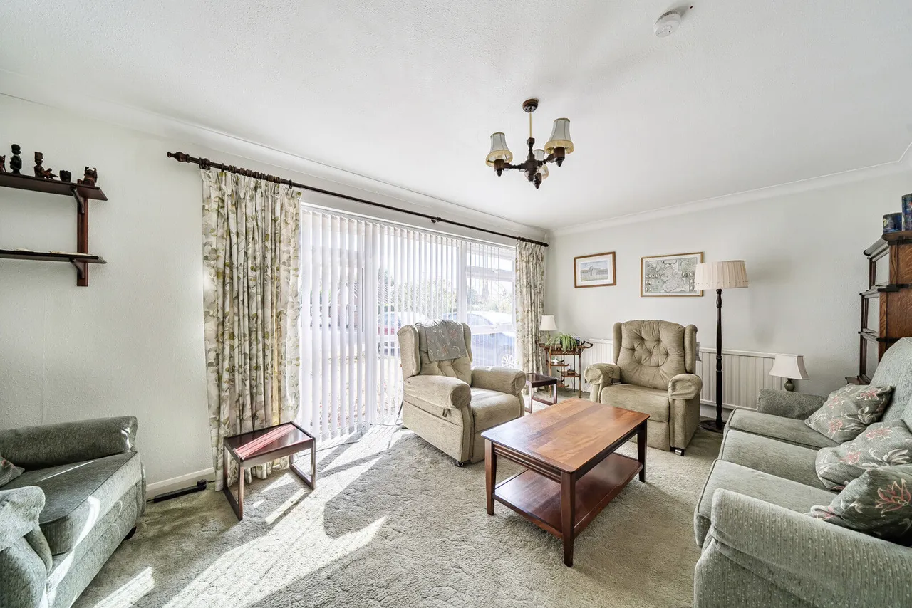 Heathfield Close, Binfield Heath, RG9, photo 2
