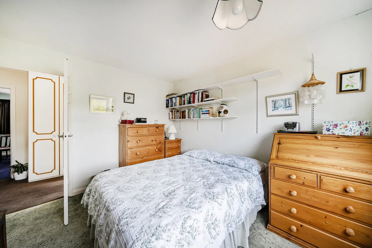 Heathfield Close, Binfield Heath, RG9, photo 21