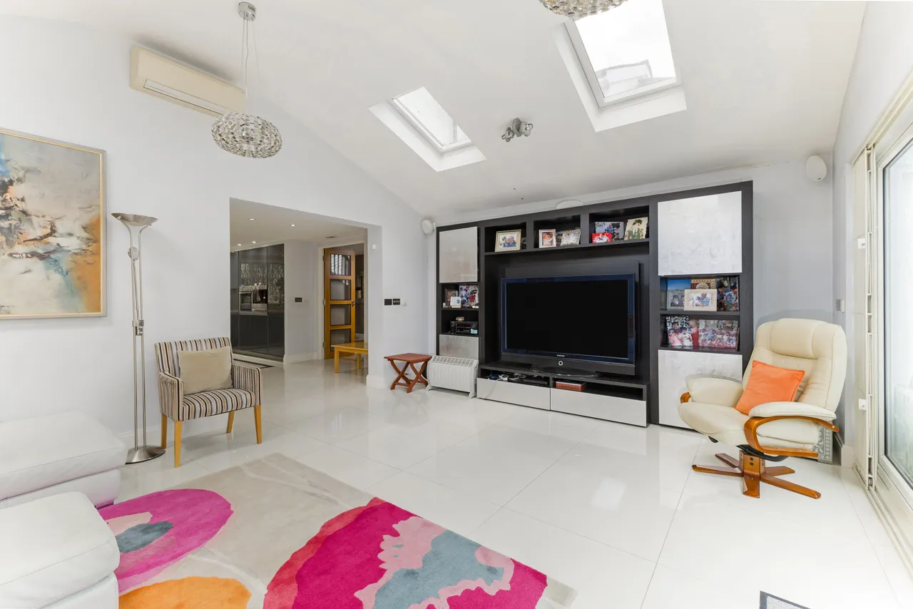 Heathbourne Road, Bushey, WD23, photo 8