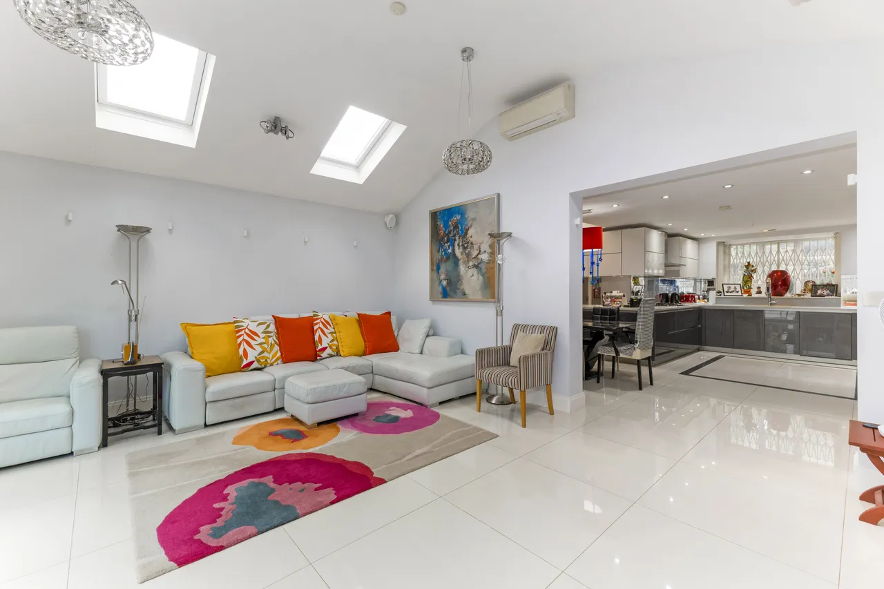 Heathbourne Road, Bushey, WD23, photo 9