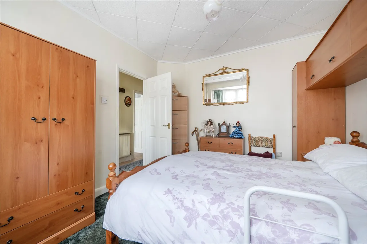 Beresford Avenue, London, N20, photo 10
