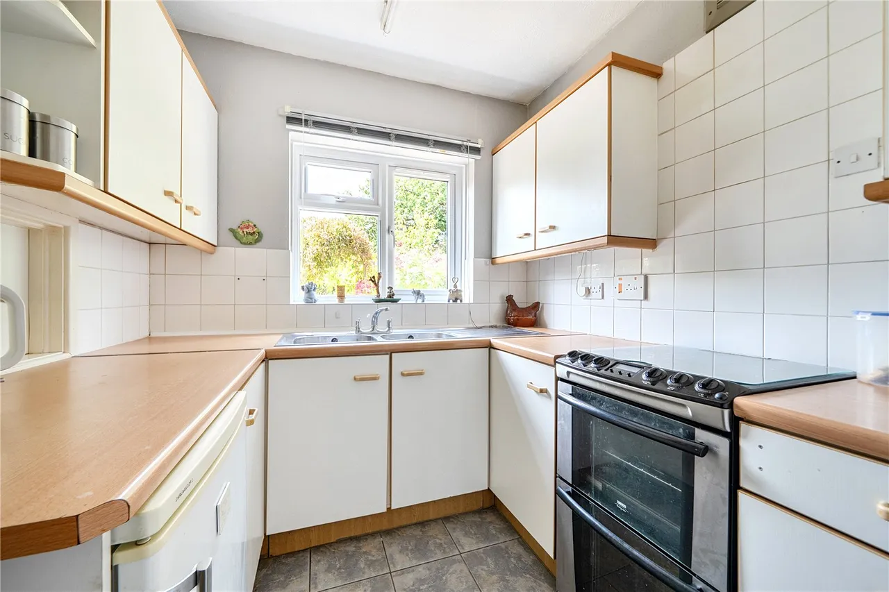 Beresford Avenue, London, N20, photo 7