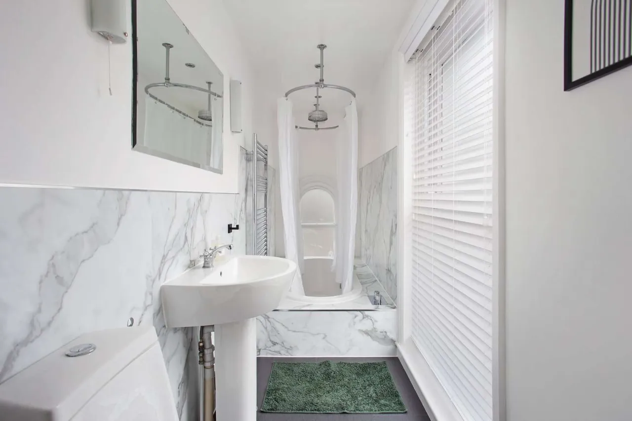Parkfield Lawn, 59 St. Stephens Road, Cheltenham, Gloucestershire, GL51 3AF, photo 11