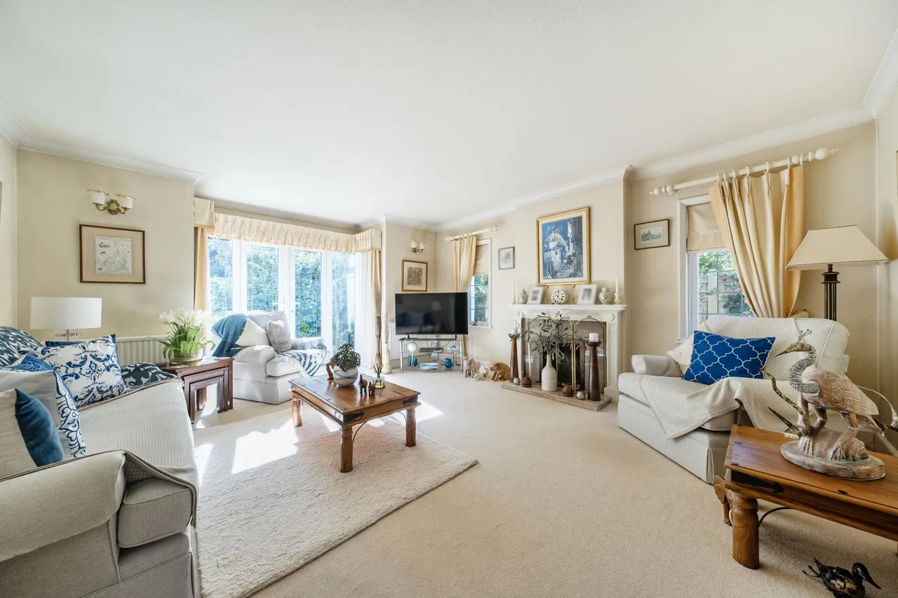 Holtye Road, East Grinstead, RH19, photo 5