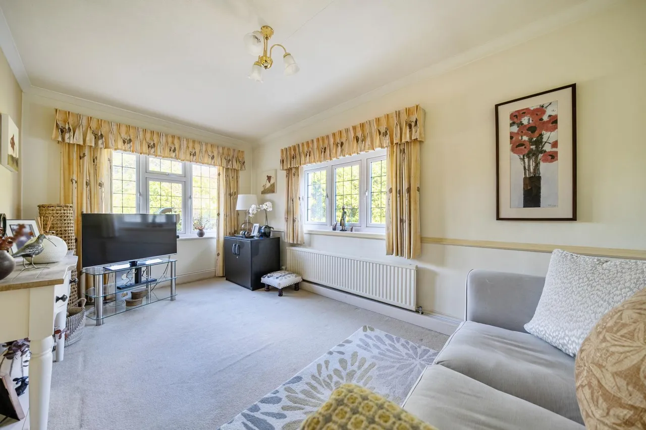 Holtye Road, East Grinstead, RH19, photo 11