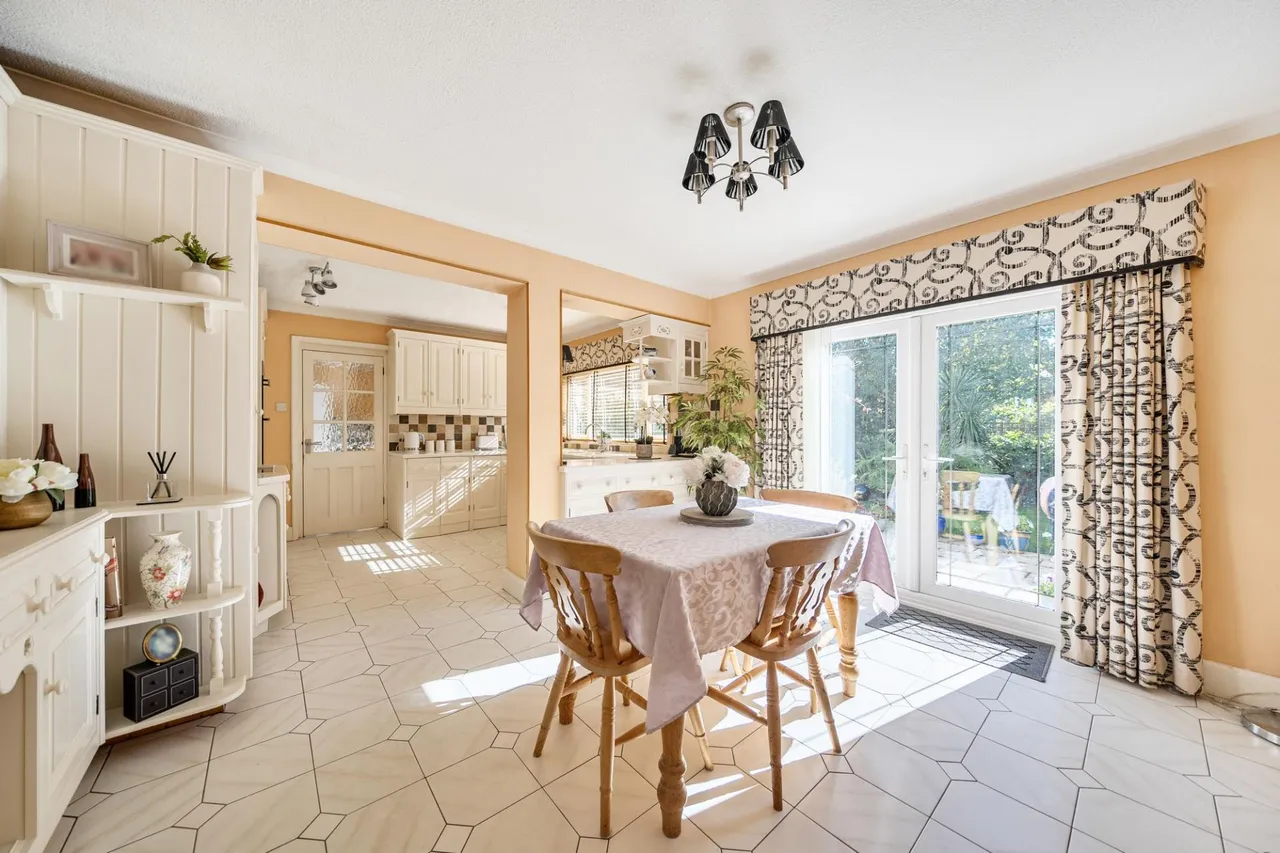 Holtye Road, East Grinstead, RH19, photo 10