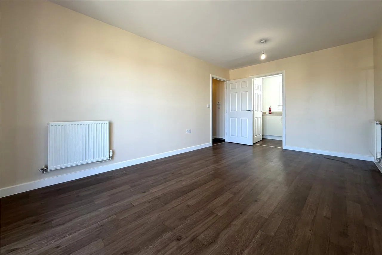Centrifuge Way, Farnborough, Hampshire, GU14 6GF, photo 4