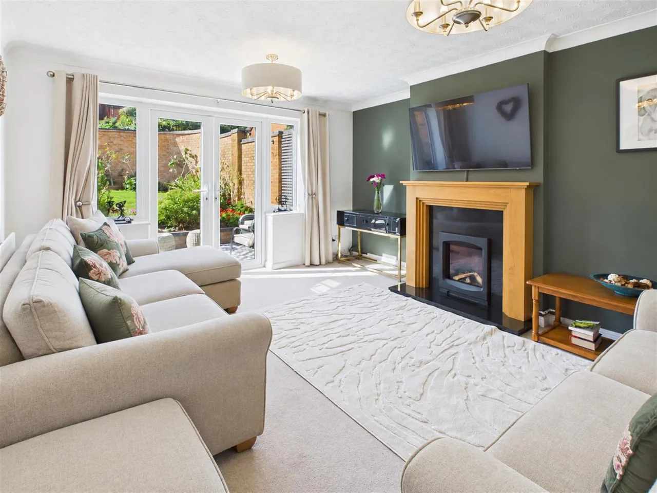 Amos Gardens, Worcester, WR4, photo 2