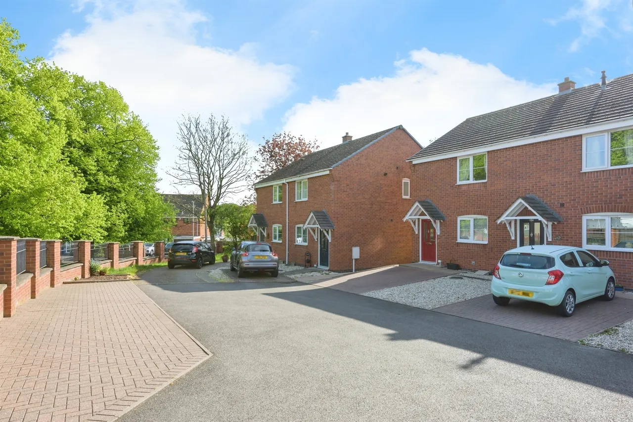 Tinkers Green Road, Wilnecote, B77, photo 2