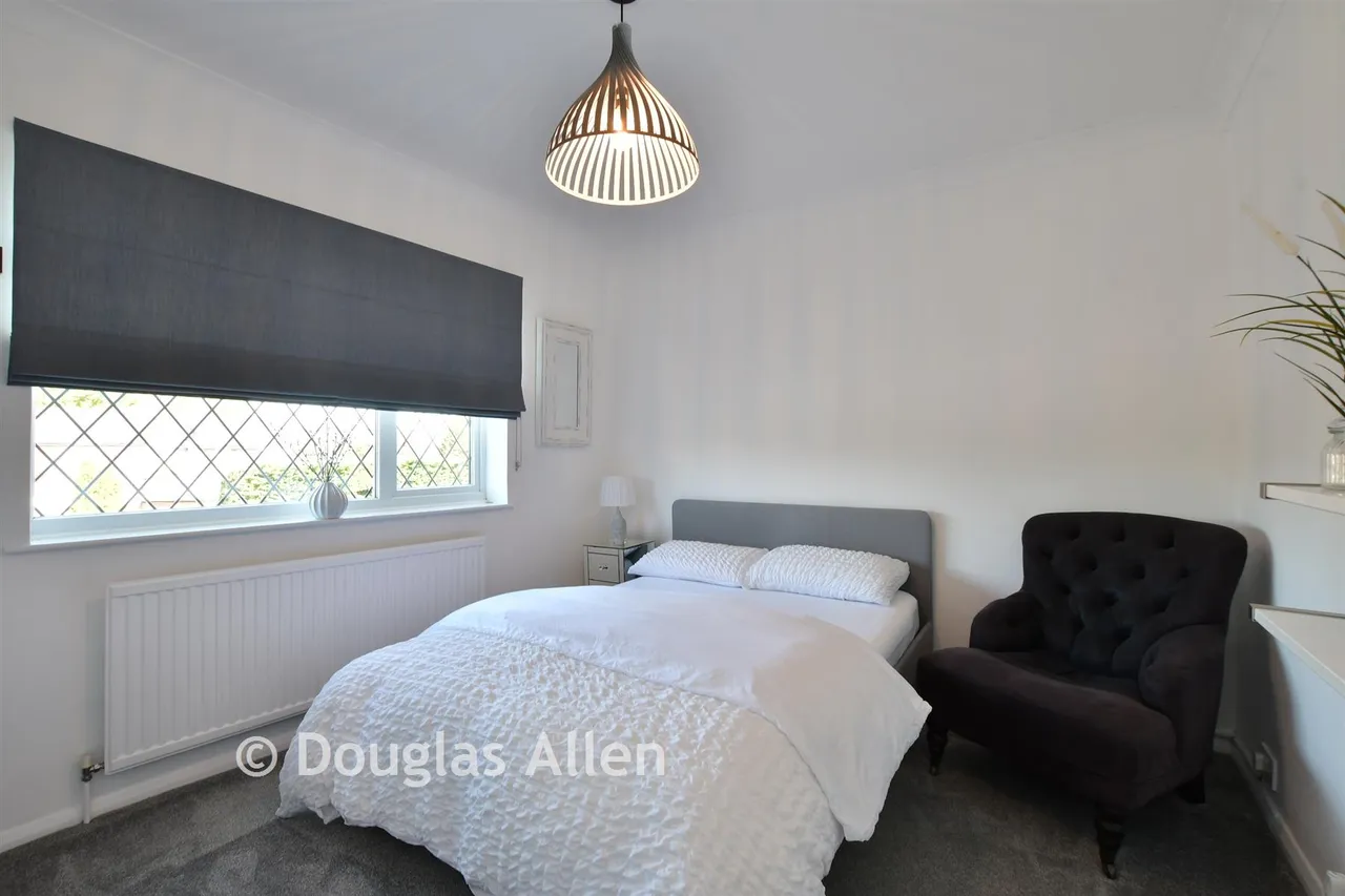 Avon Road, Upminster, RM14, photo 10