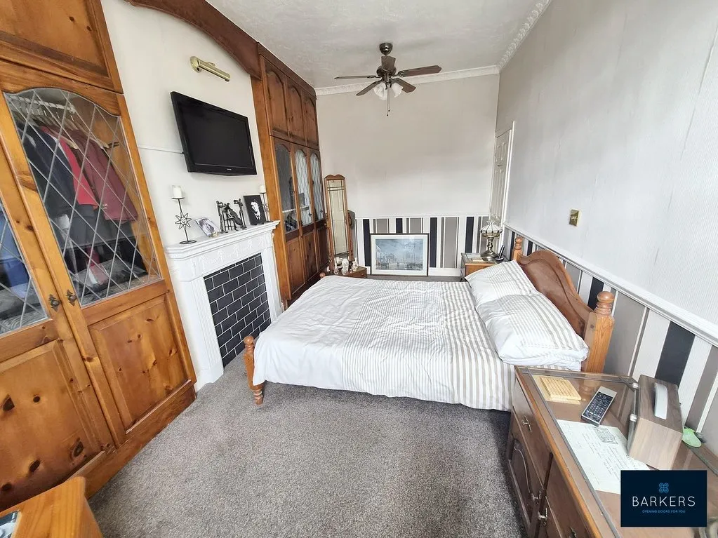 South View Road, East Bierley BD4 6PH, photo 8