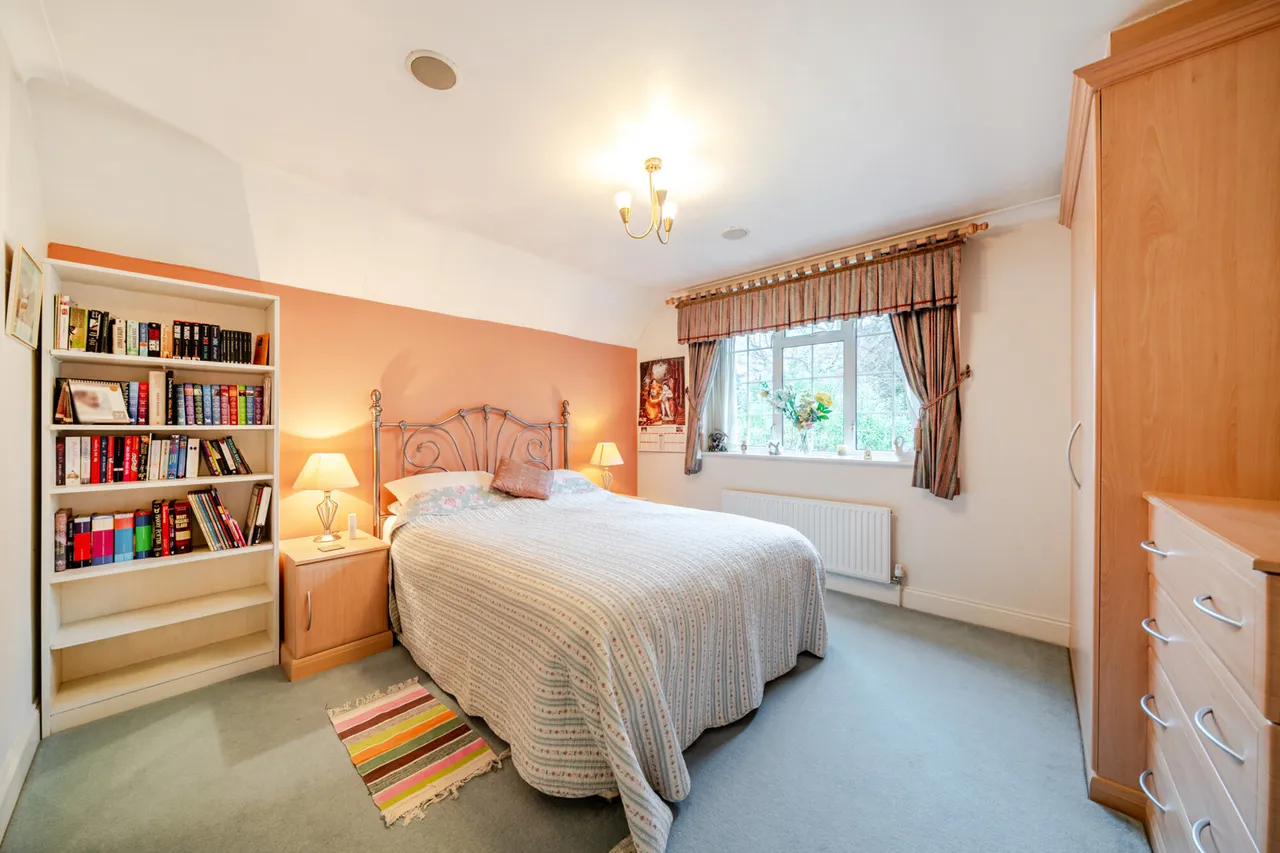 The Broadwalk, Northwood, HA6, photo 9