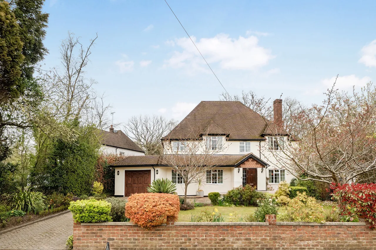 6 bed house for sale, The Broadwalk, Northwood, HA6