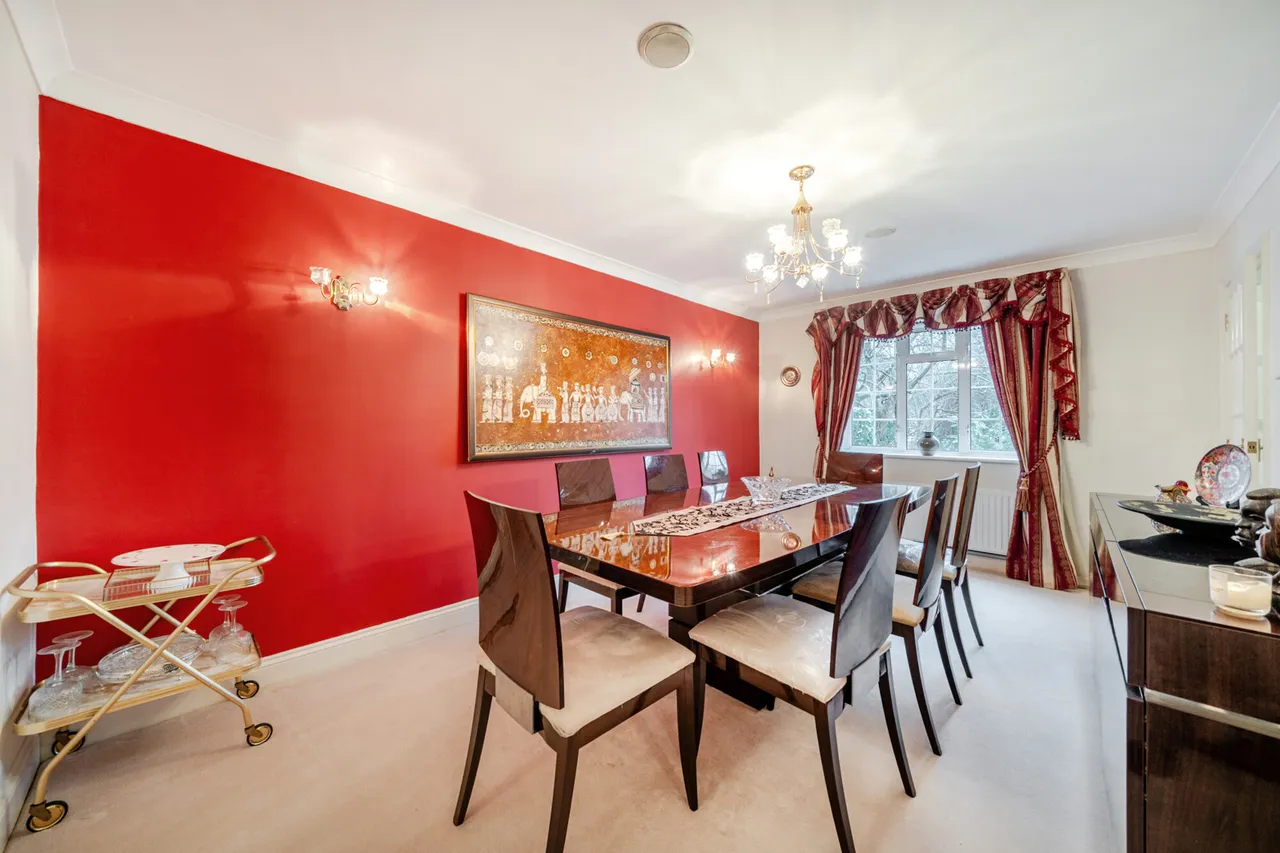 The Broadwalk, Northwood, HA6, photo 3