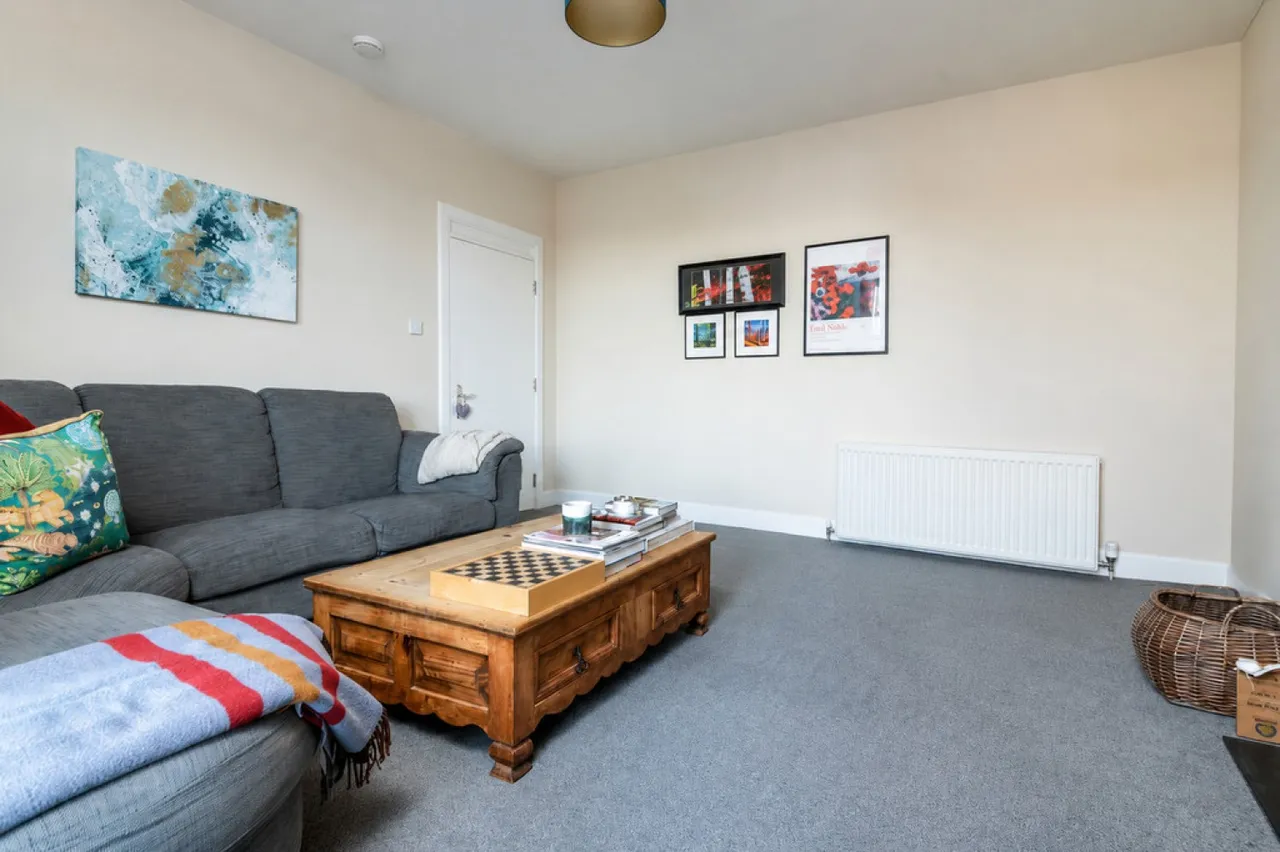 Dean Crescent, photo 5