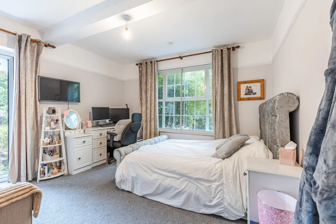 Detached Period Home on the Outskirts, photo 8