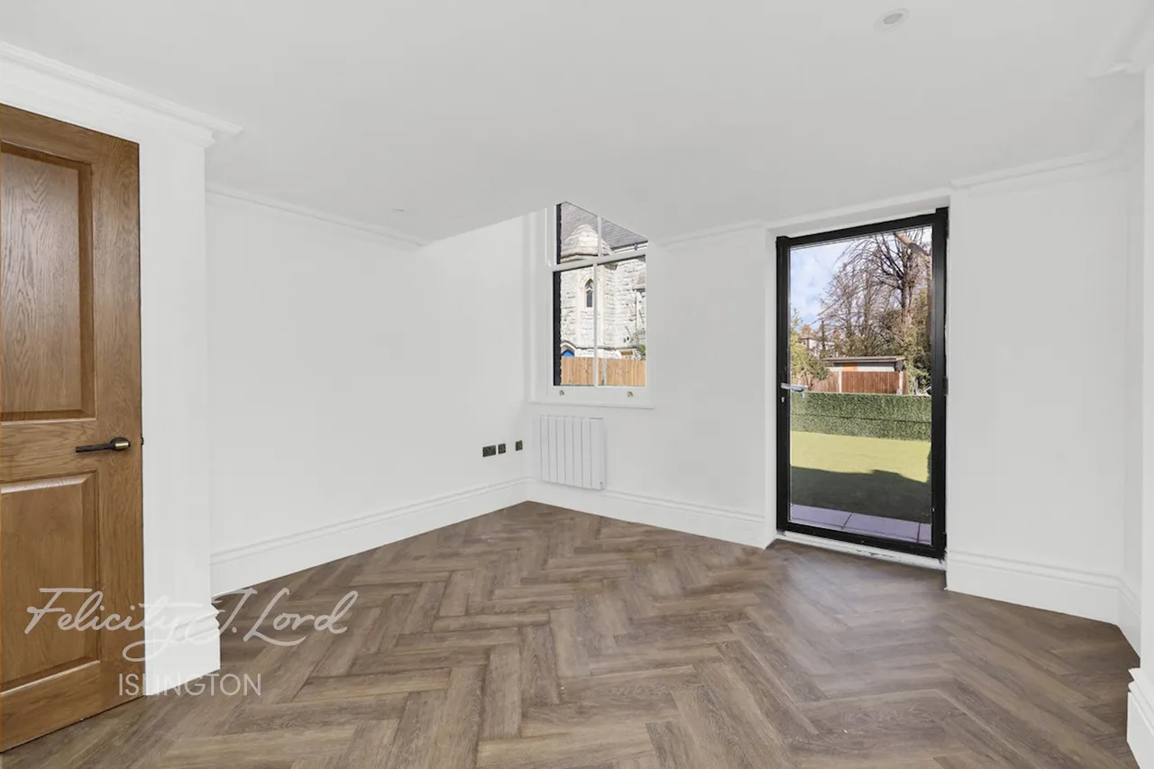 Hillmarton Road, London, N7, photo 16
