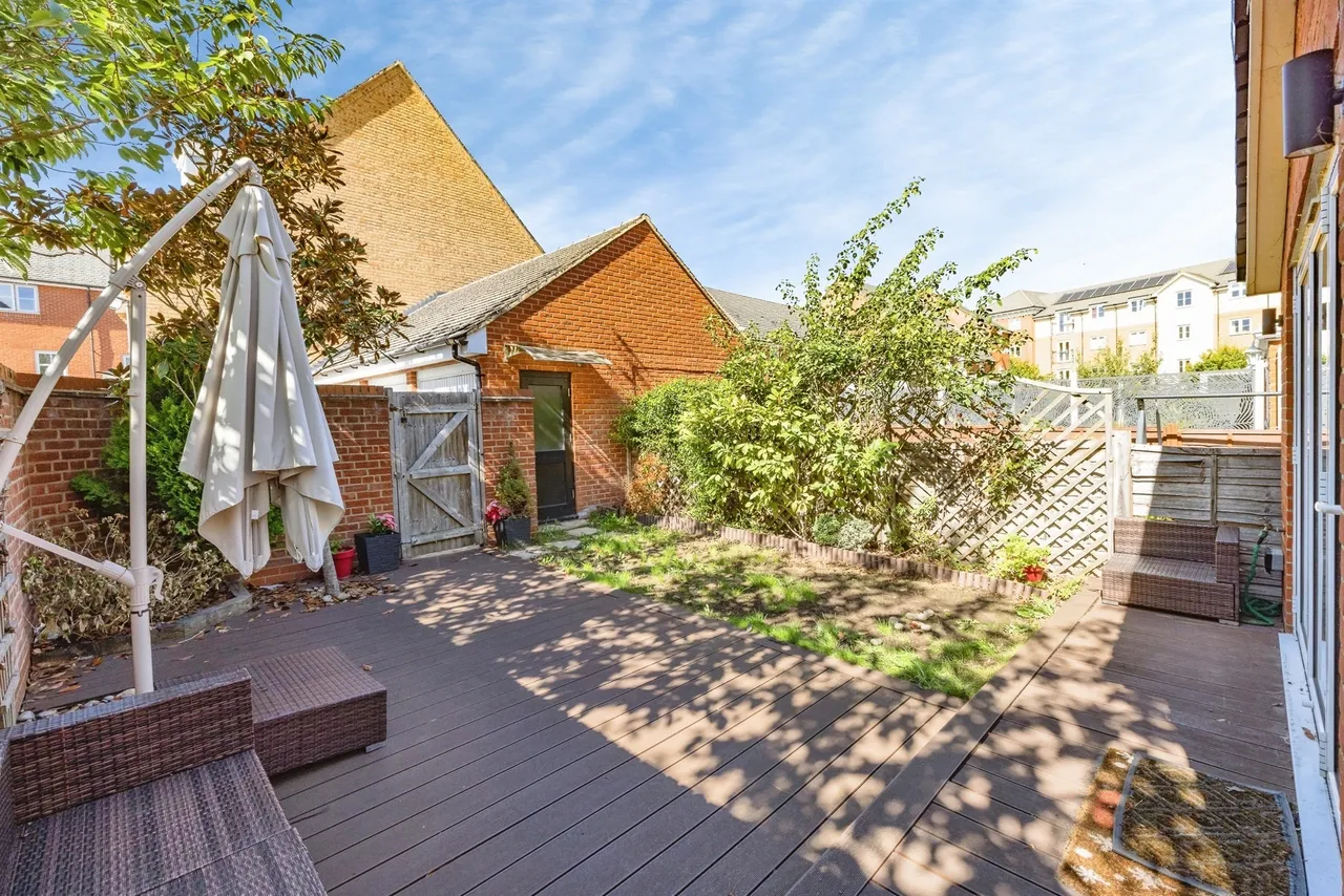 Dodd Road, Watford, WD24, photo 5