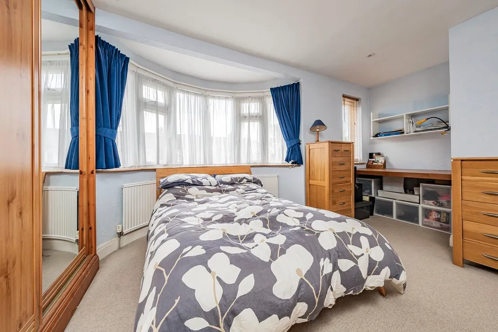 Seaton Gardens, Ruislip Manor, HA4, photo 6