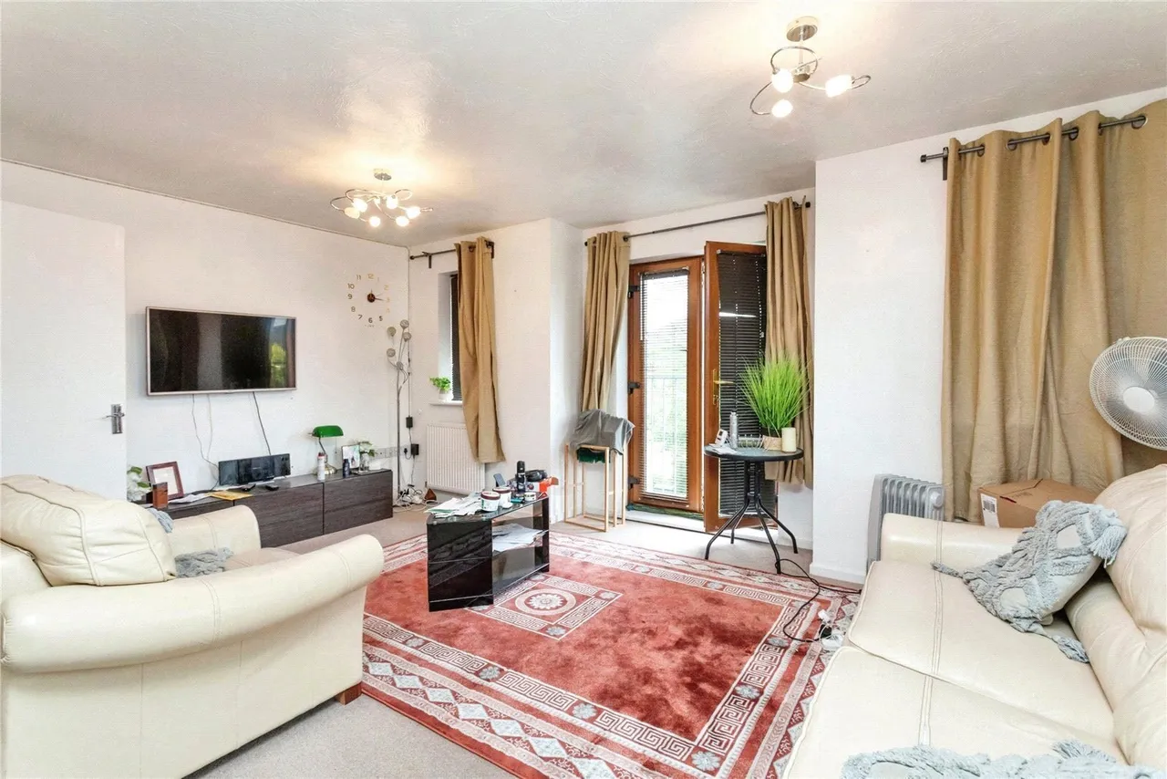 Devereux Place, Leadenhall, Milton Keynes, Buckinghamshire, MK6, photo 2
