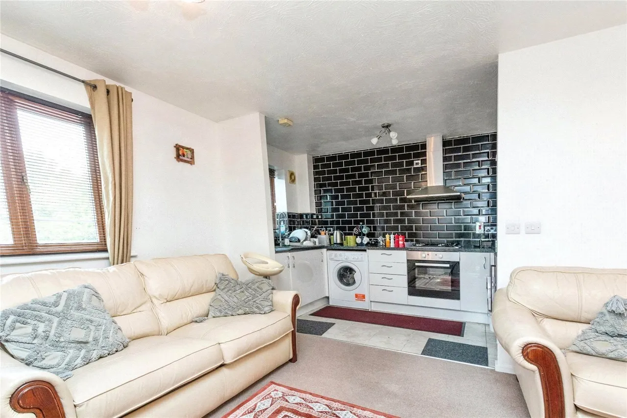Devereux Place, Leadenhall, Milton Keynes, Buckinghamshire, MK6, photo 5