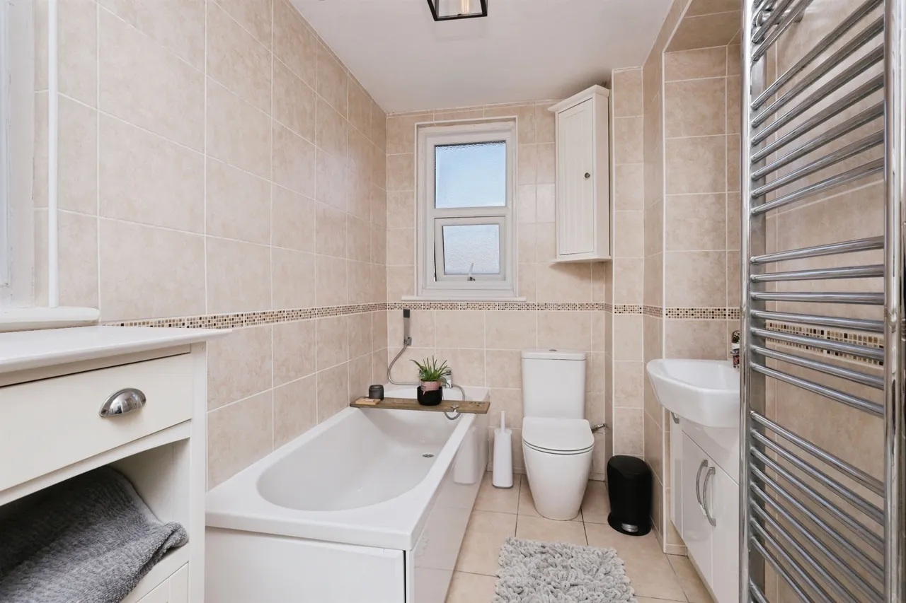 Victoria Drive, Eastbourne, BN20, photo 16