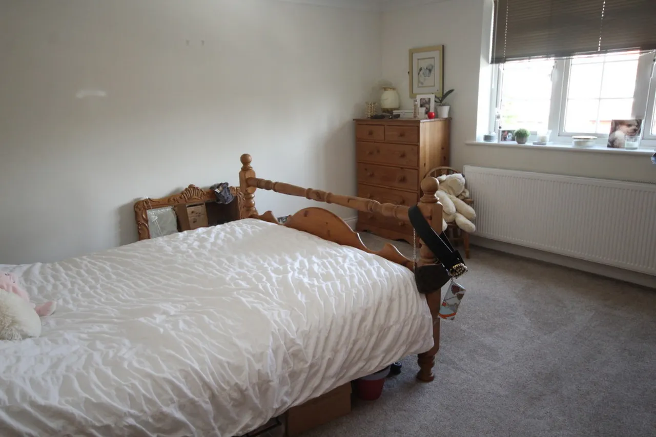 Timsway, Staines, photo 11