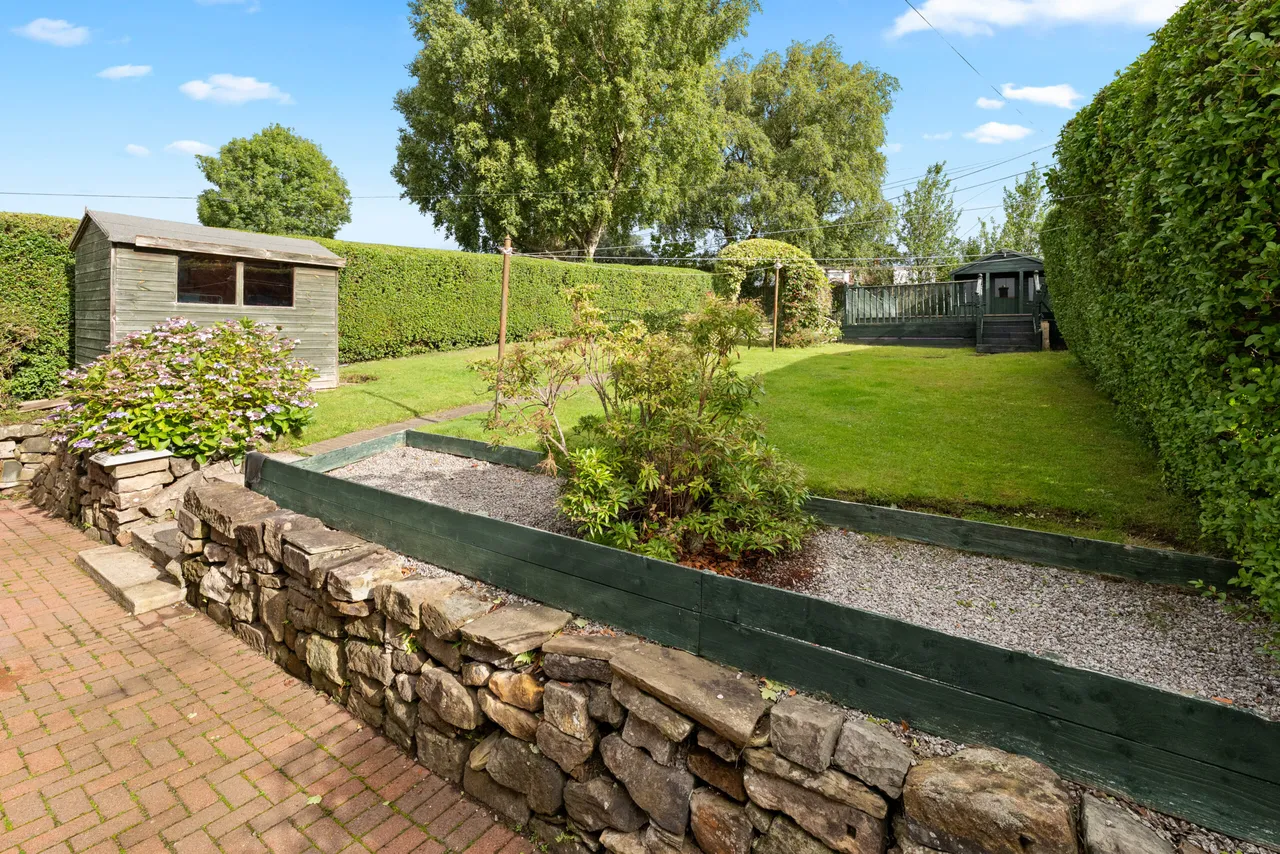 Merrylee Park Avenue, Giffnock, photo 16