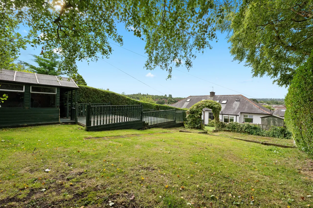 Merrylee Park Avenue, Giffnock, photo 18