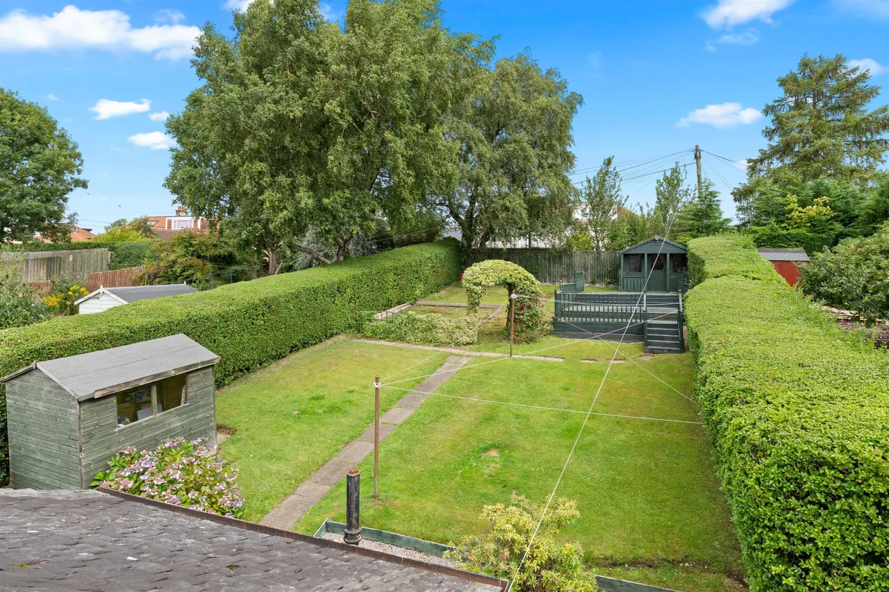 Merrylee Park Avenue, Giffnock, photo 17